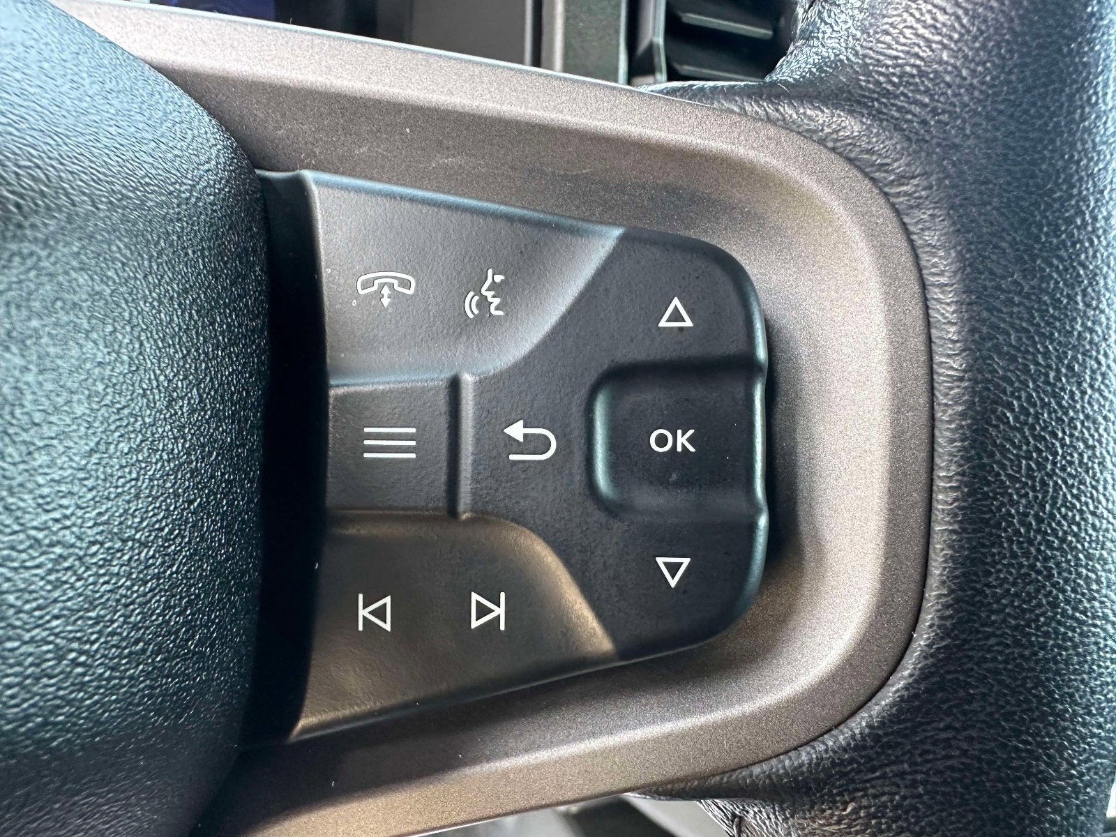 Used 2024 Ford Bronco Everglades image 16