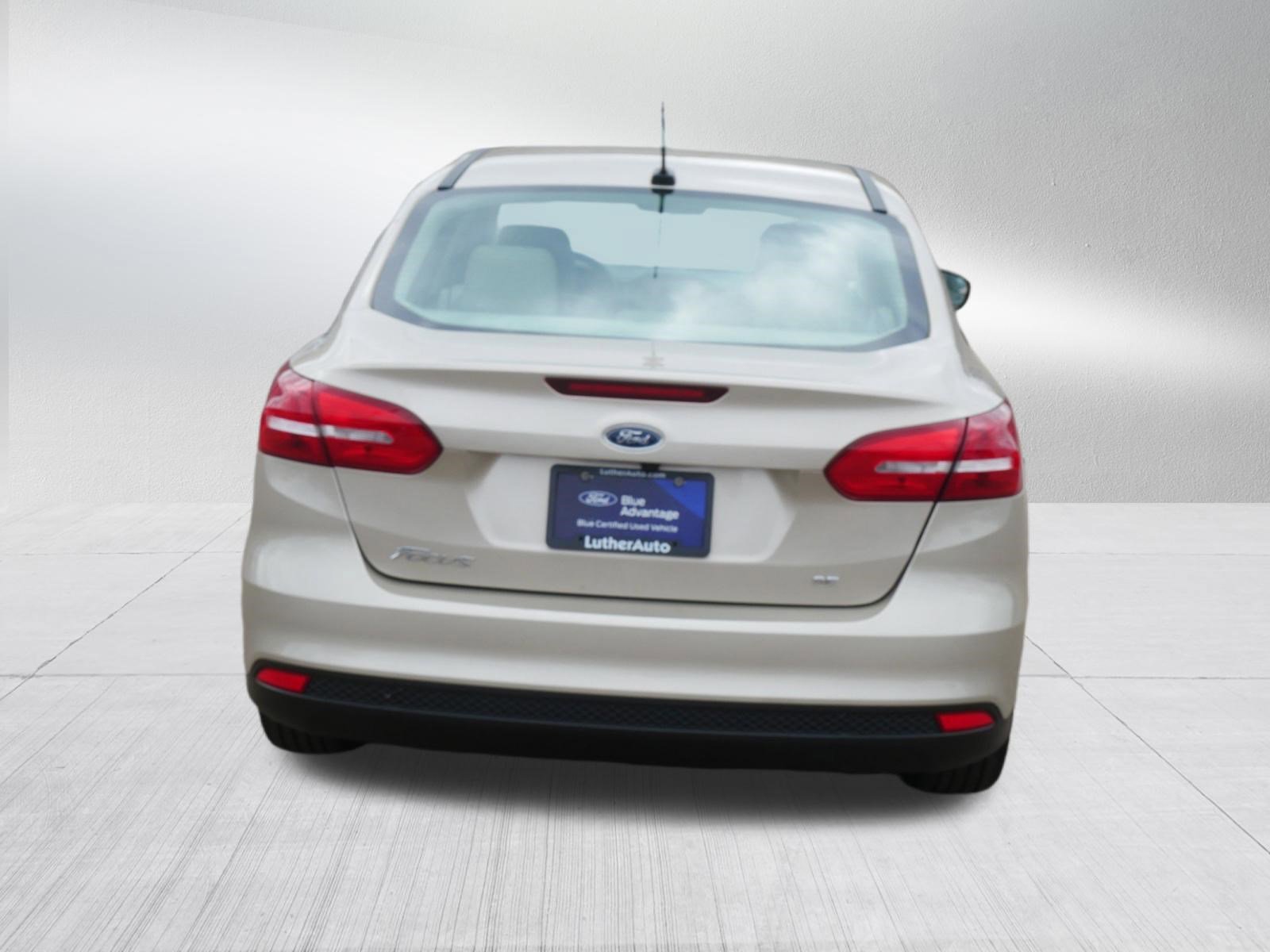 Used 2018 Ford Focus SE w/ Cold Weather Package image 6