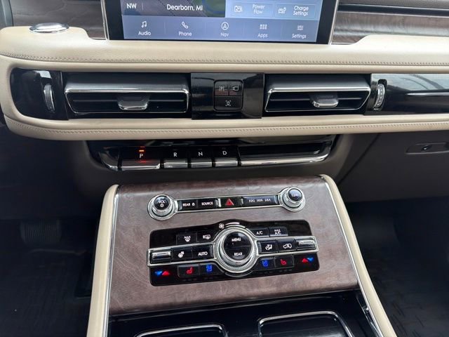 Used 2023 Lincoln Aviator Grand Touring w/ Elements Package Plus image 22