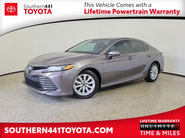 Used 2019 Toyota Camry LE FWD image 1