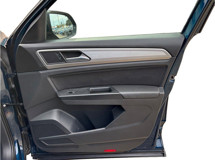 Used 2021 Volkswagen Atlas S image 34