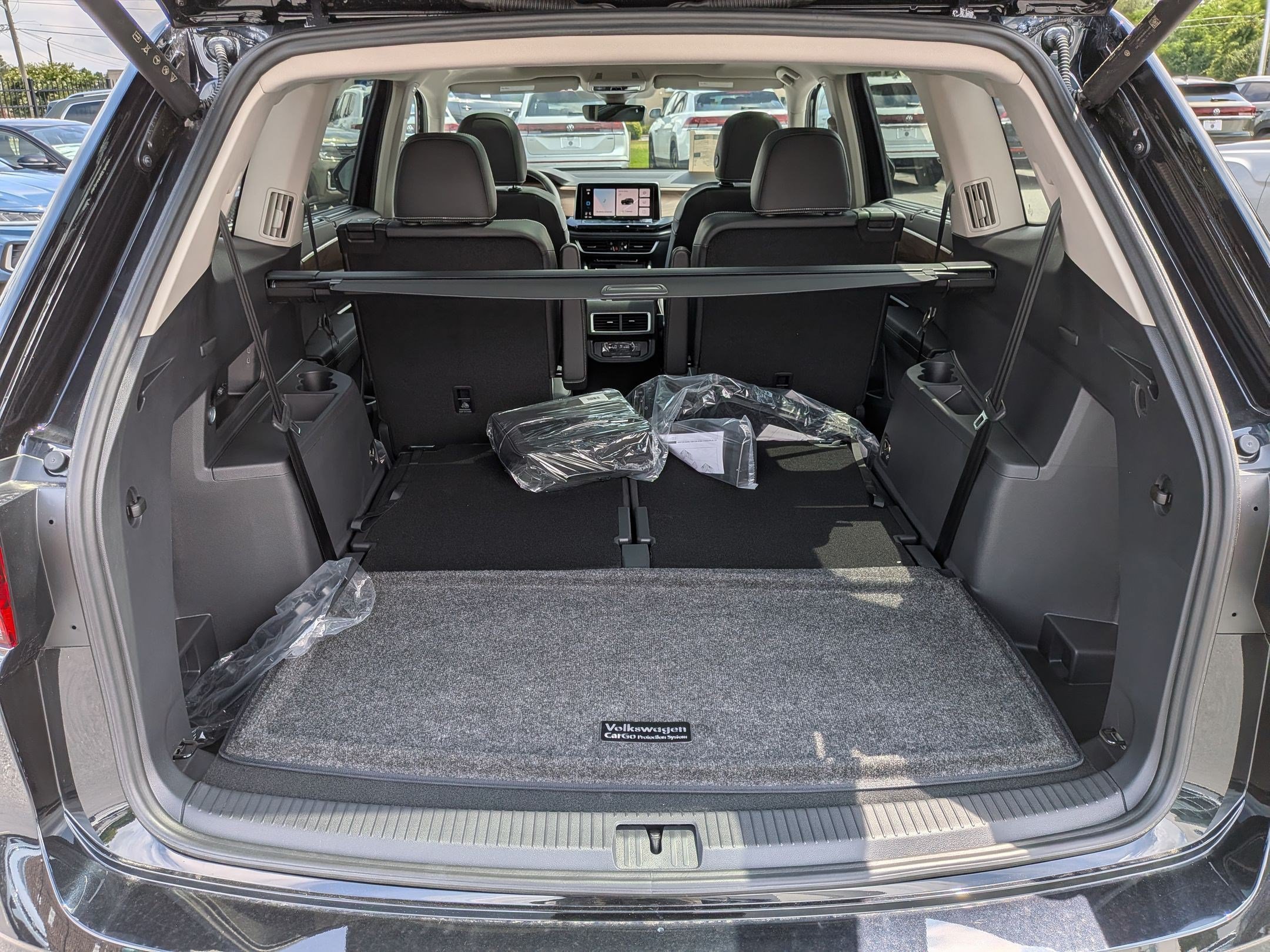 New 2026 Volkswagen Atlas SE FWD image 30