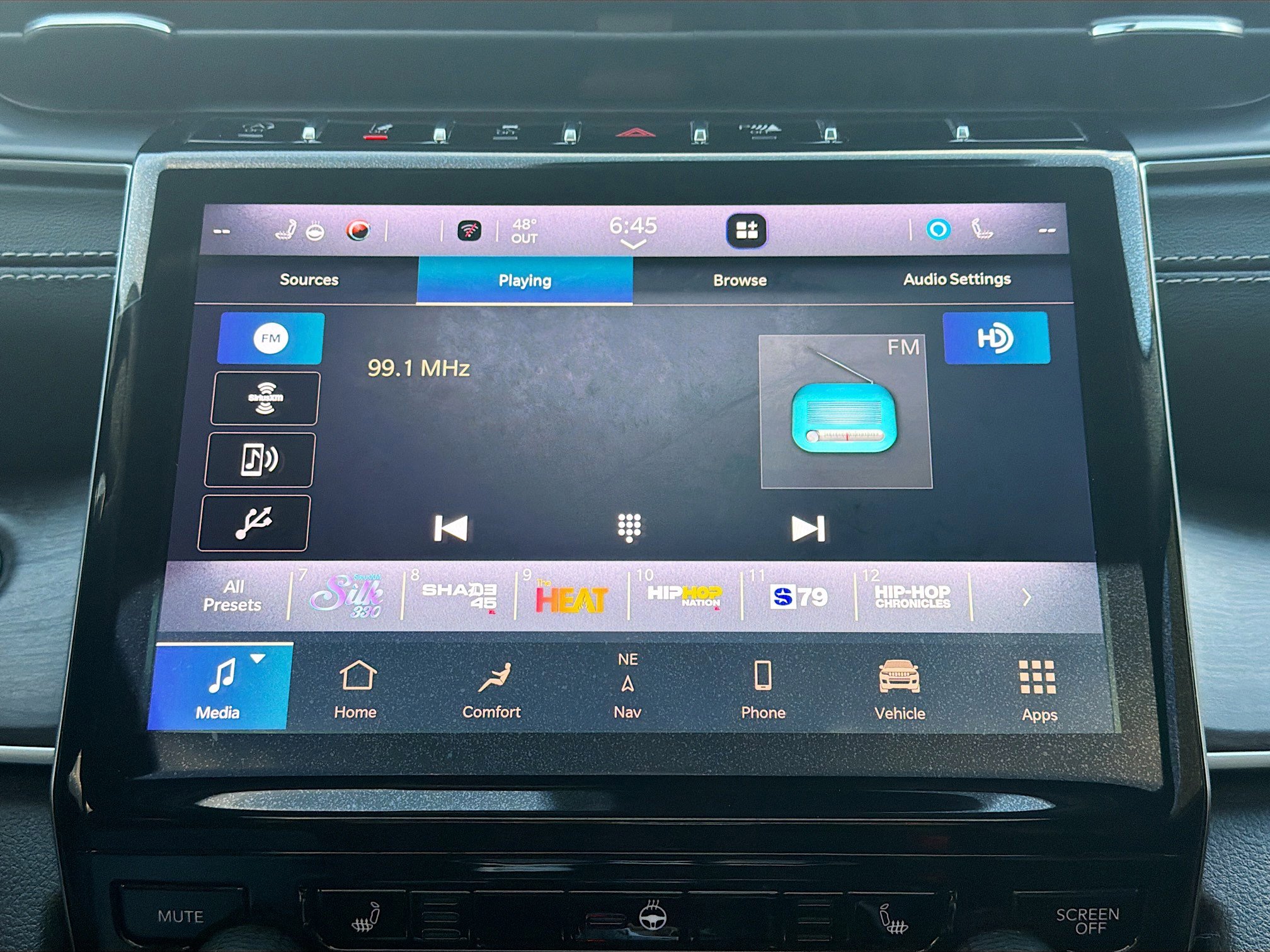 Used 2024 Jeep Grand Cherokee L Limited image 21