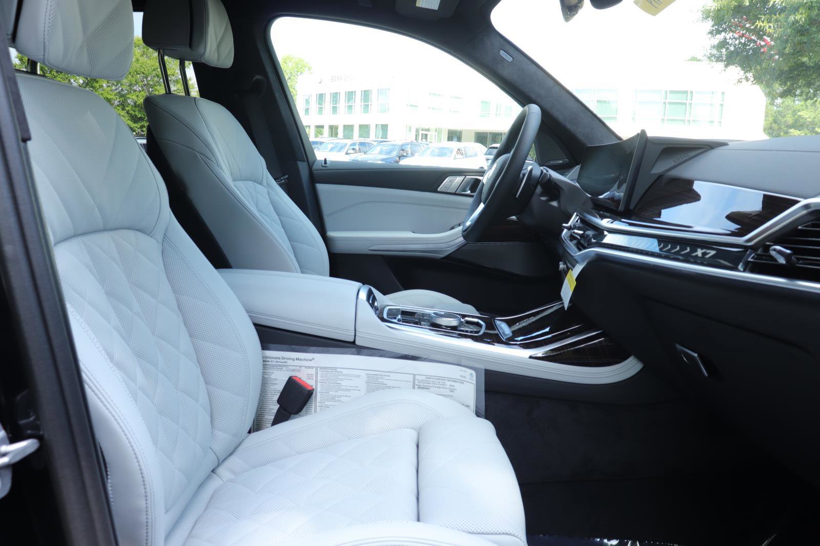 New 2026 BMW X7 xDrive40i w/ Premium Package image 22