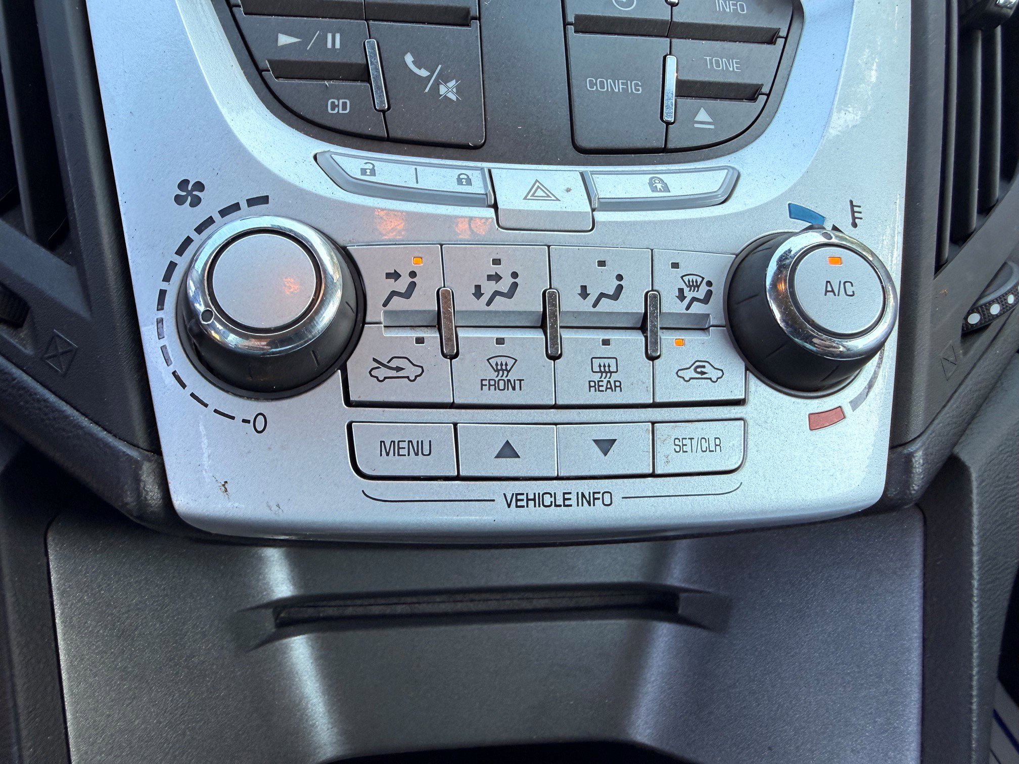 Used 2014 Chevrolet Equinox LS FWD image 14