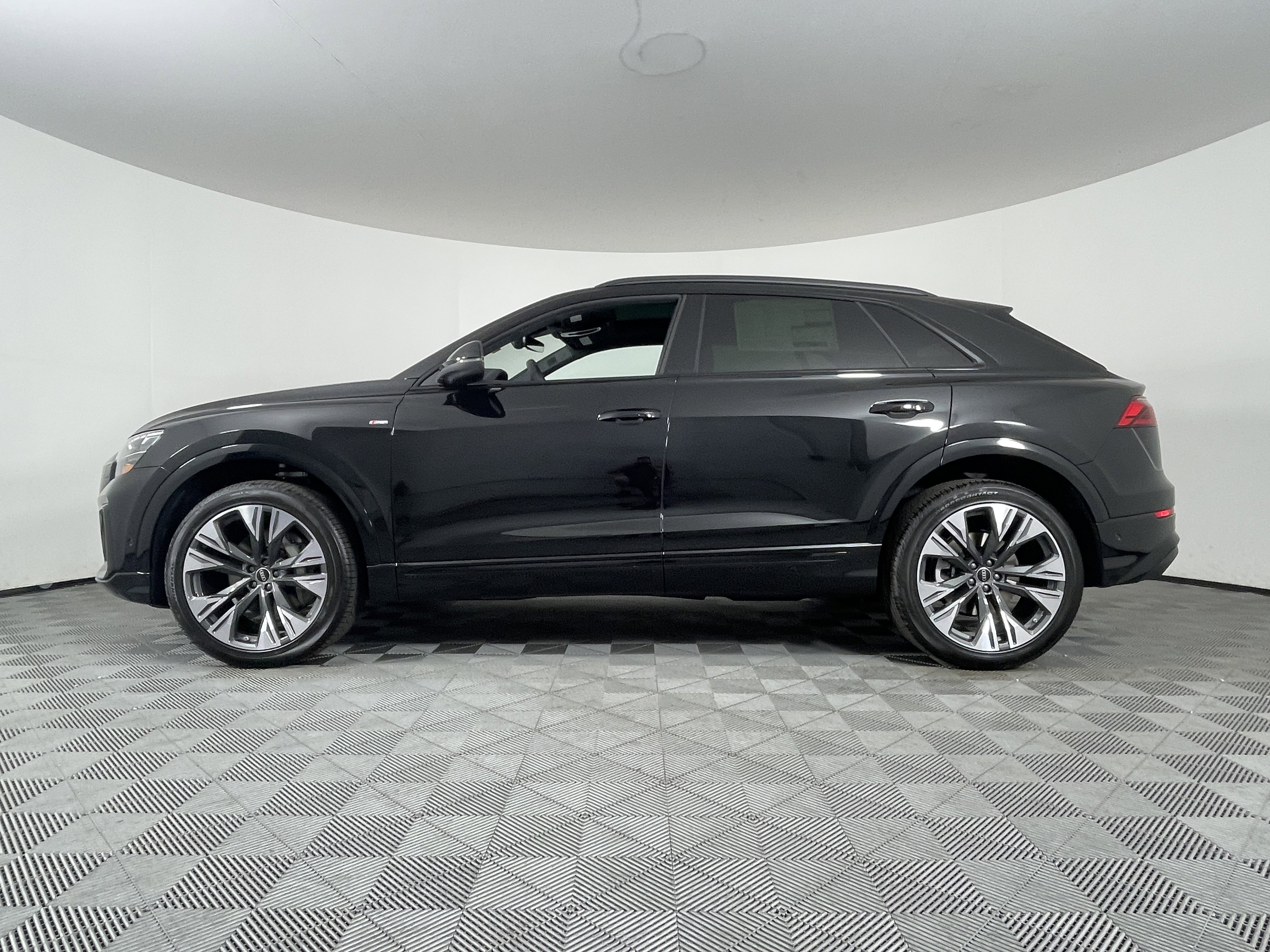 New 2025 Audi Q8 Premium Plus image 11