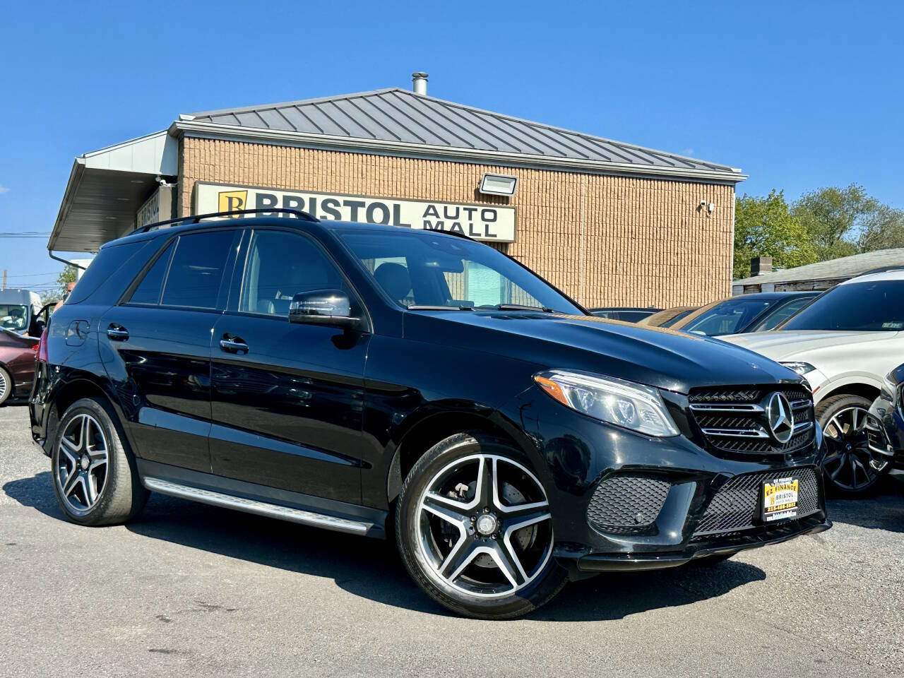 Used 2017 Mercedes-Benz GLE 350 w/ Premium 2 Package image 1