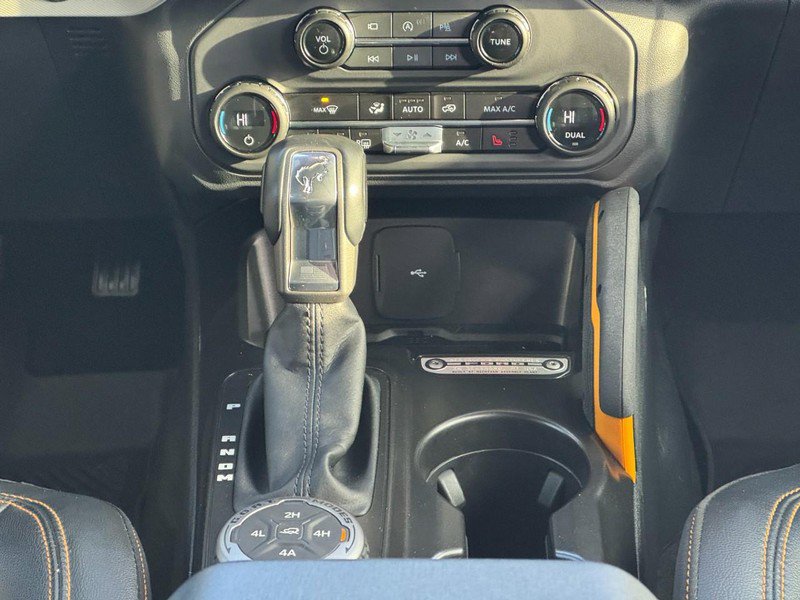 Used 2023 Ford Bronco Badlands image 14