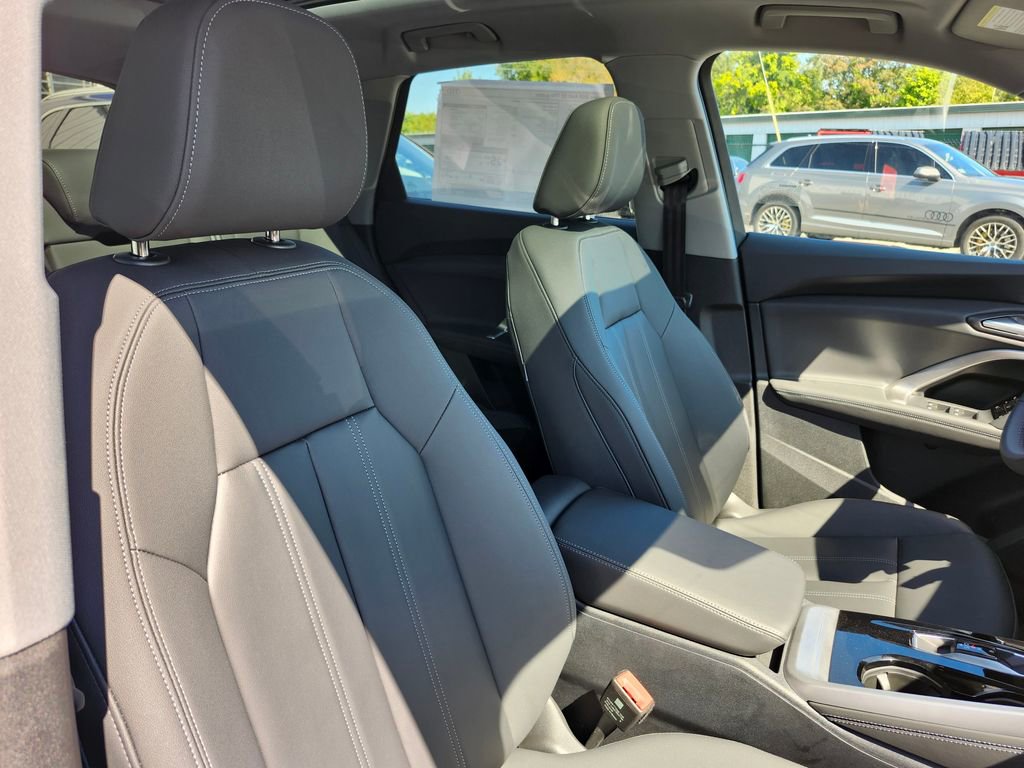 New 2025 Audi Q5 Premium image 15
