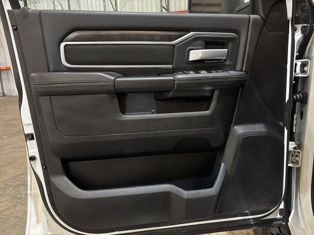 Used 2024 RAM 3500 Big Horn image 16