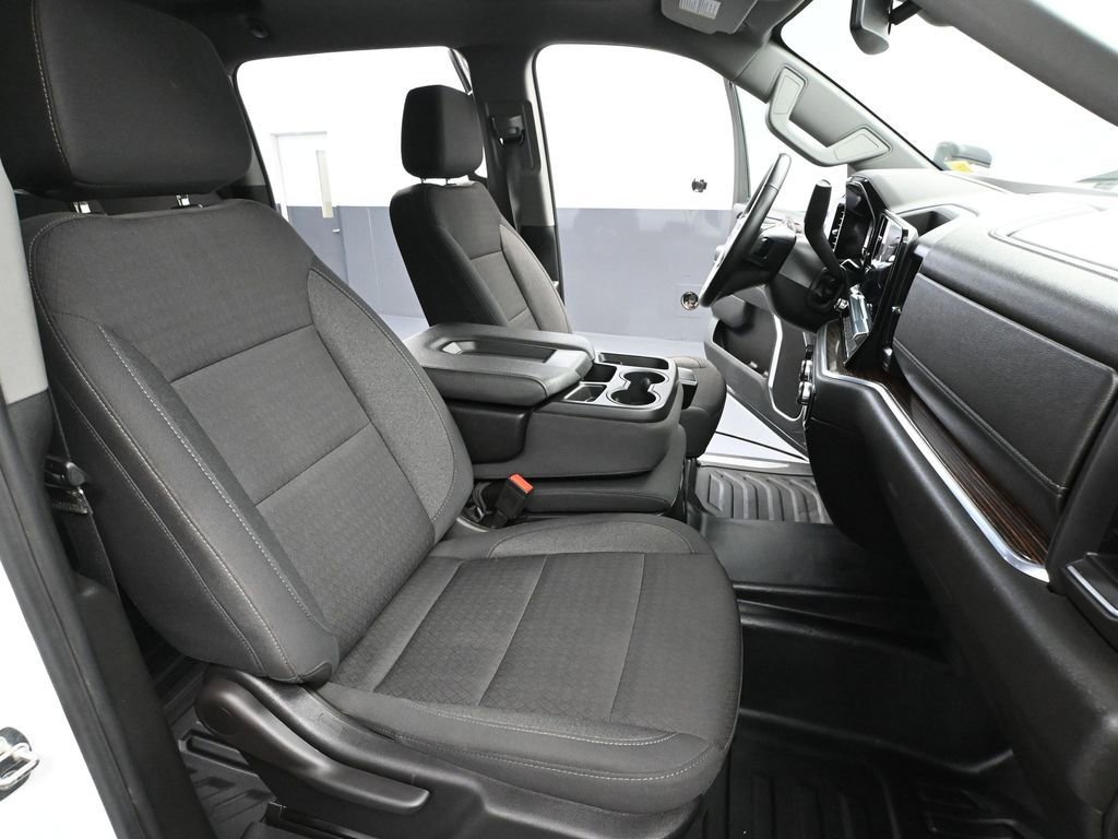 Used 2024 GMC Sierra 3500 SLE w/ SLE Convenience Package image 47