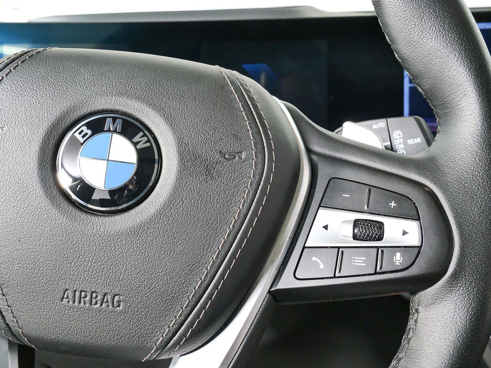 Used 2024 BMW X5 xDrive40i w/ Premium Package AWD/4WD image 13