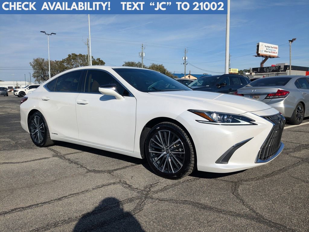 Used 2022 Lexus ES 300h w/ Premium Package
