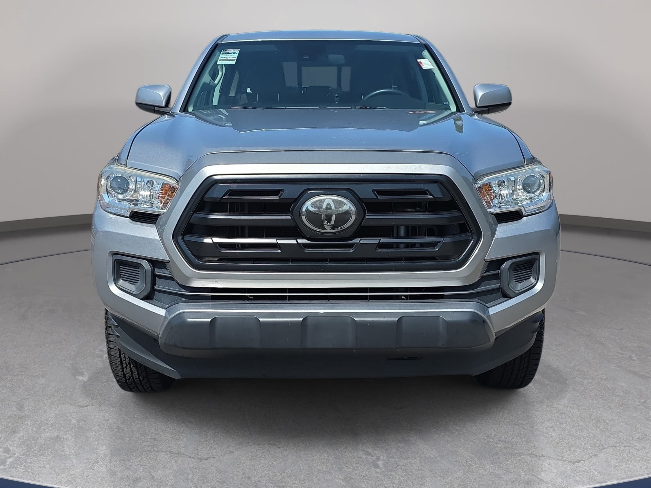 Used 2019 Toyota Tacoma SR w/ SR Convenience Package RWD image 2
