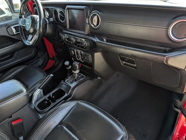 Used 2021 Jeep Wrangler Unlimited Sahara AWD/4WD image 32