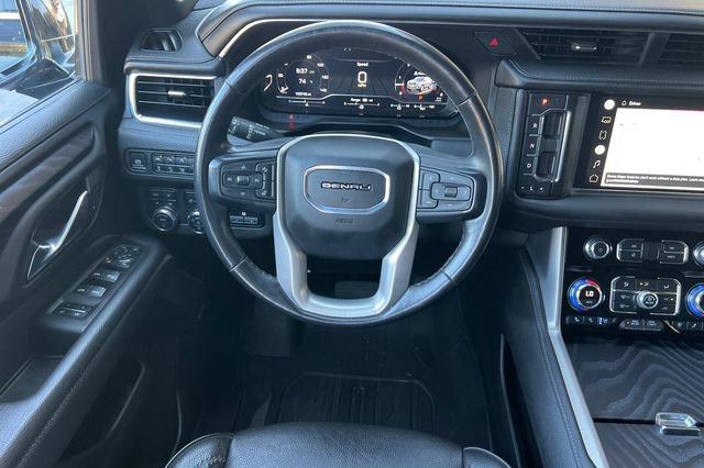 Used 2022 GMC Yukon Denali w/ Denali Premium Package AWD/4WD image 17