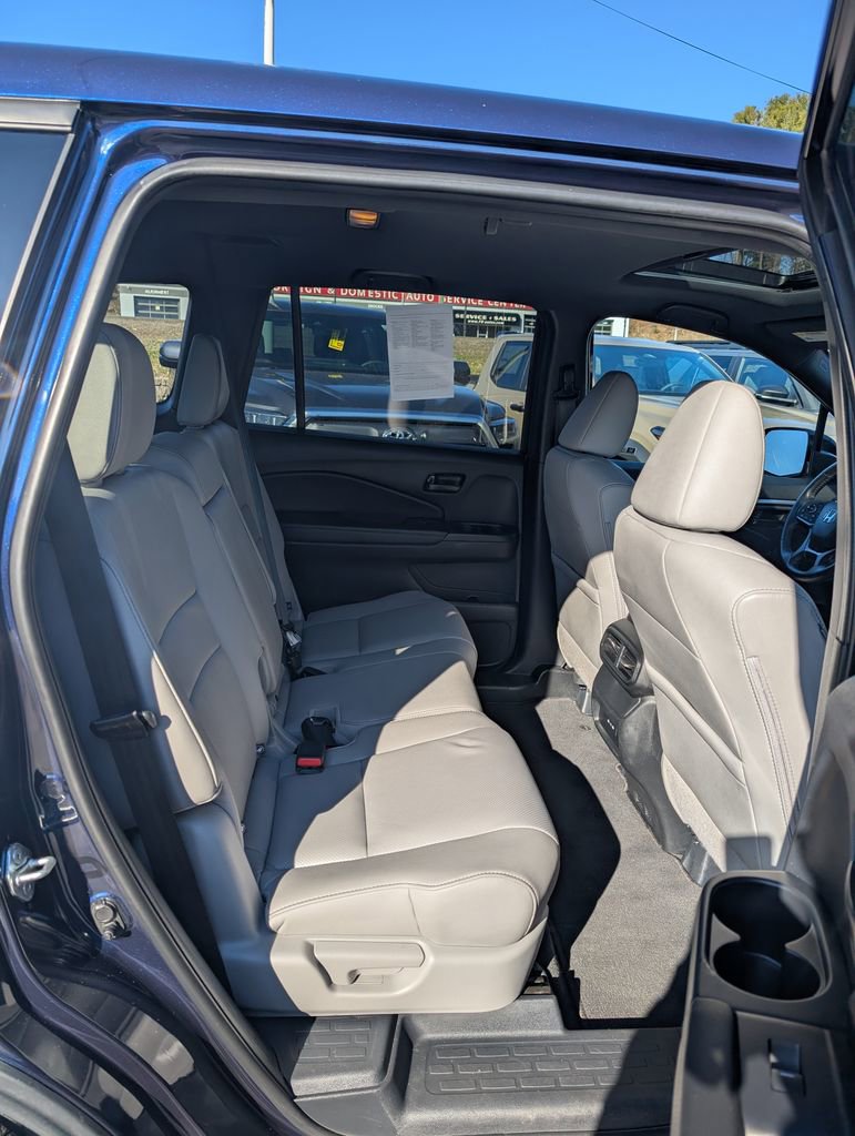 Used 2024 Honda Passport EX-L image 19