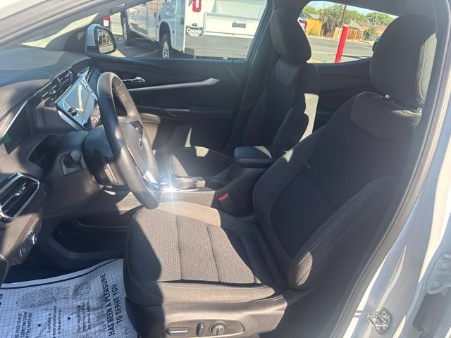 Used 2023 Chevrolet Bolt EUV LT w/ Comfort Package FWD image 16