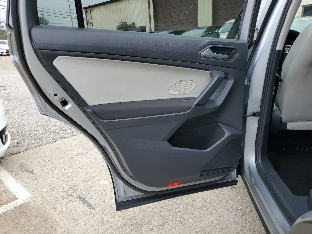 Used 2019 Volkswagen Tiguan S image 16