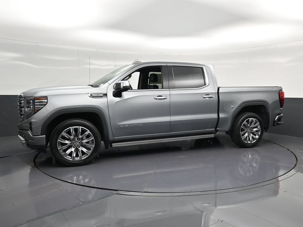 Used 2023 GMC Sierra 1500 Denali w/ Denali Reserve Package AWD/4WD image 7