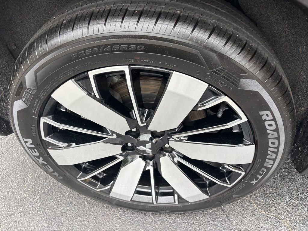 Used 2025 Mitsubishi Outlander SE AWD/4WD image 10
