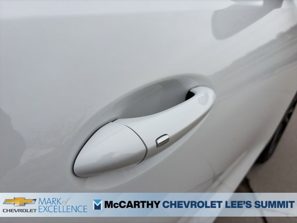 New 2027 Chevrolet Bolt RS FWD image 28