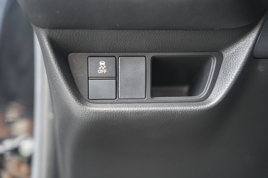 Used 2024 Honda HR-V LX image 35