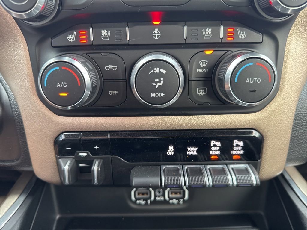 Used 2022 RAM 1500 Laramie AWD/4WD image 14