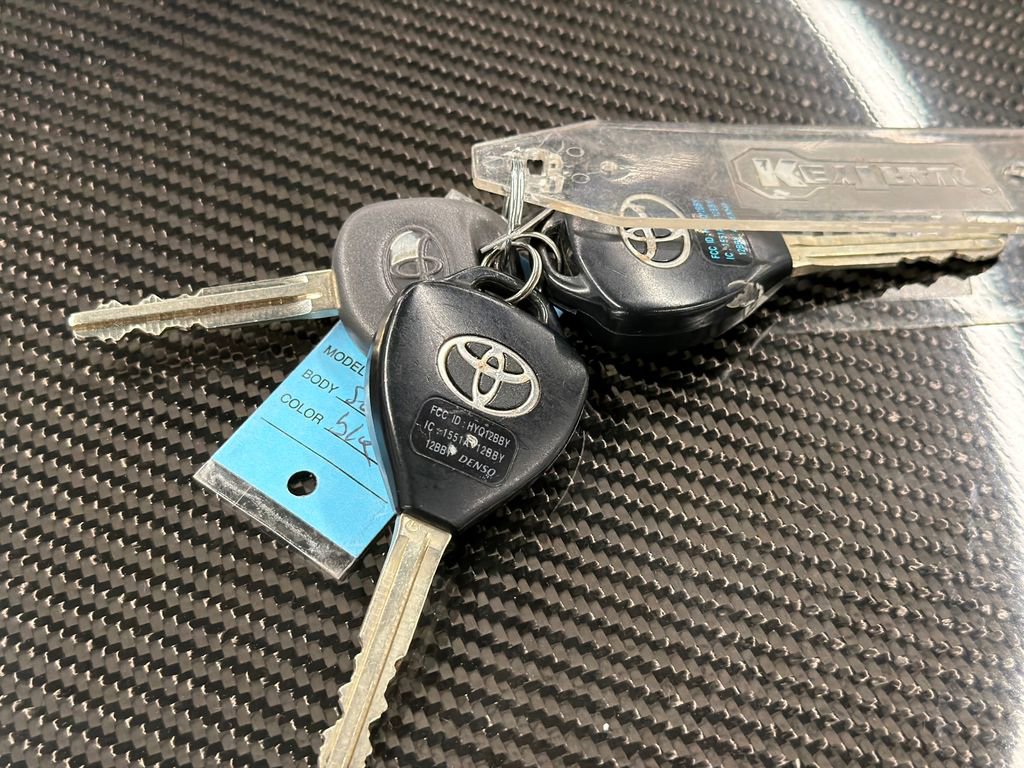 Used 2017 Toyota 4Runner TRD Off-Road image 36