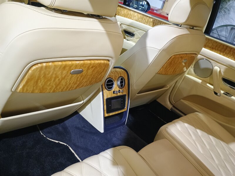 Used 2014 Bentley Flying Spur W12 AWD/4WD image 32