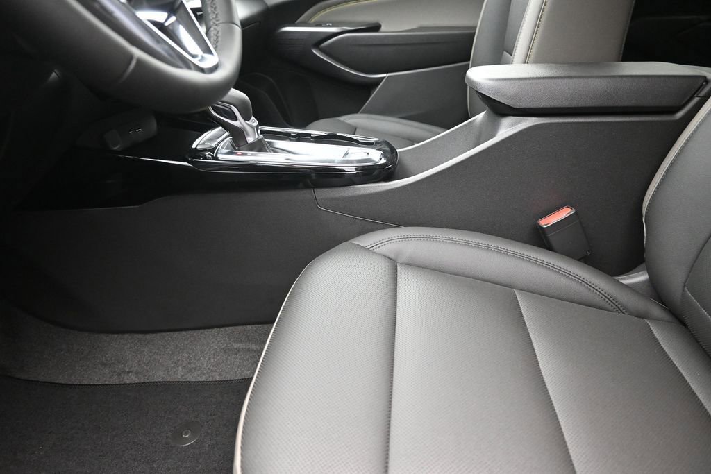 New 2026 Chevrolet Trax ACTIV w/ Driver Confidence Package FWD image 13