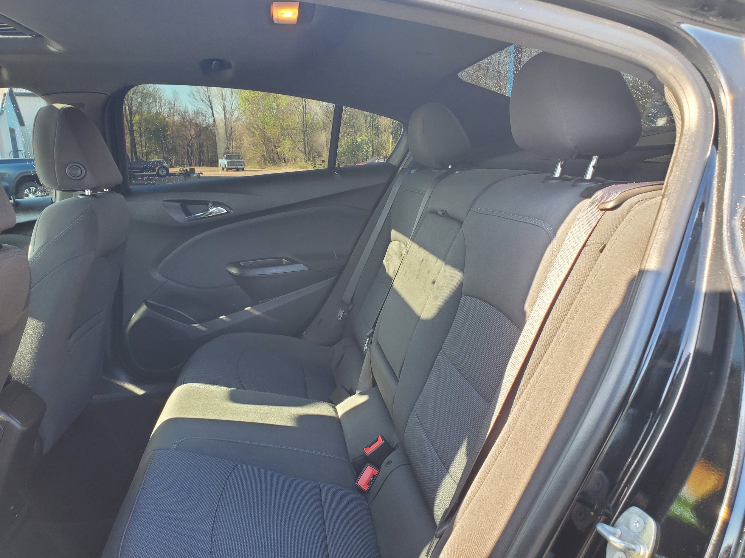 Used 2018 Chevrolet Cruze LT FWD image 27