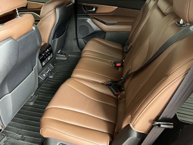 Used 2024 Acura MDX SH-AWD w/ Technology Package image 17