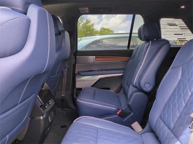 New 2026 Cadillac Vistiq Premium Luxury image 7