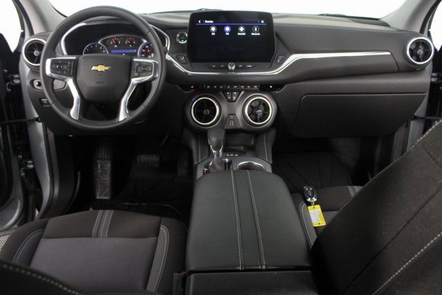 Used 2024 Chevrolet Blazer LT w/ Convenience Package image 10
