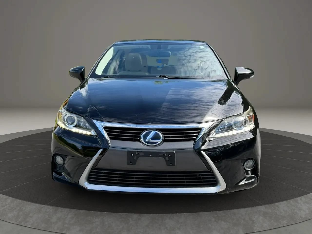Used 2015 Lexus CT 200h FWD image 2