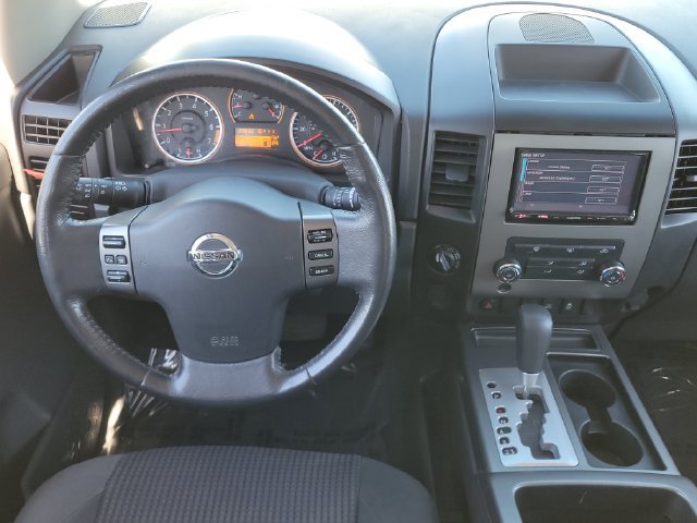 Used 2012 Nissan Titan SV w/ SV Premium Utility Pkg AWD/4WD image 12