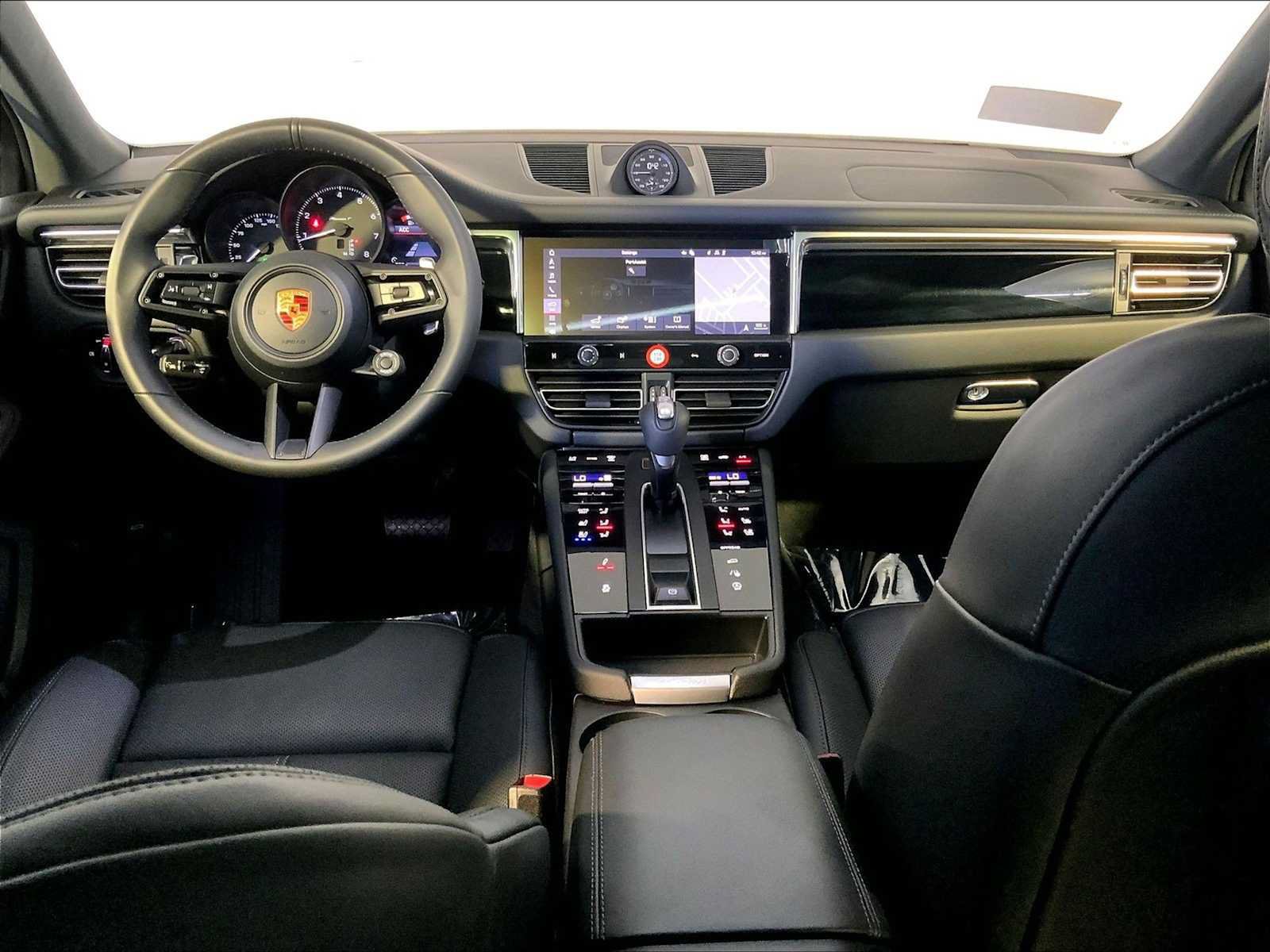 Certified 2026 Porsche Macan Turbo w/ Premium Package Plus AWD/4WD image 14
