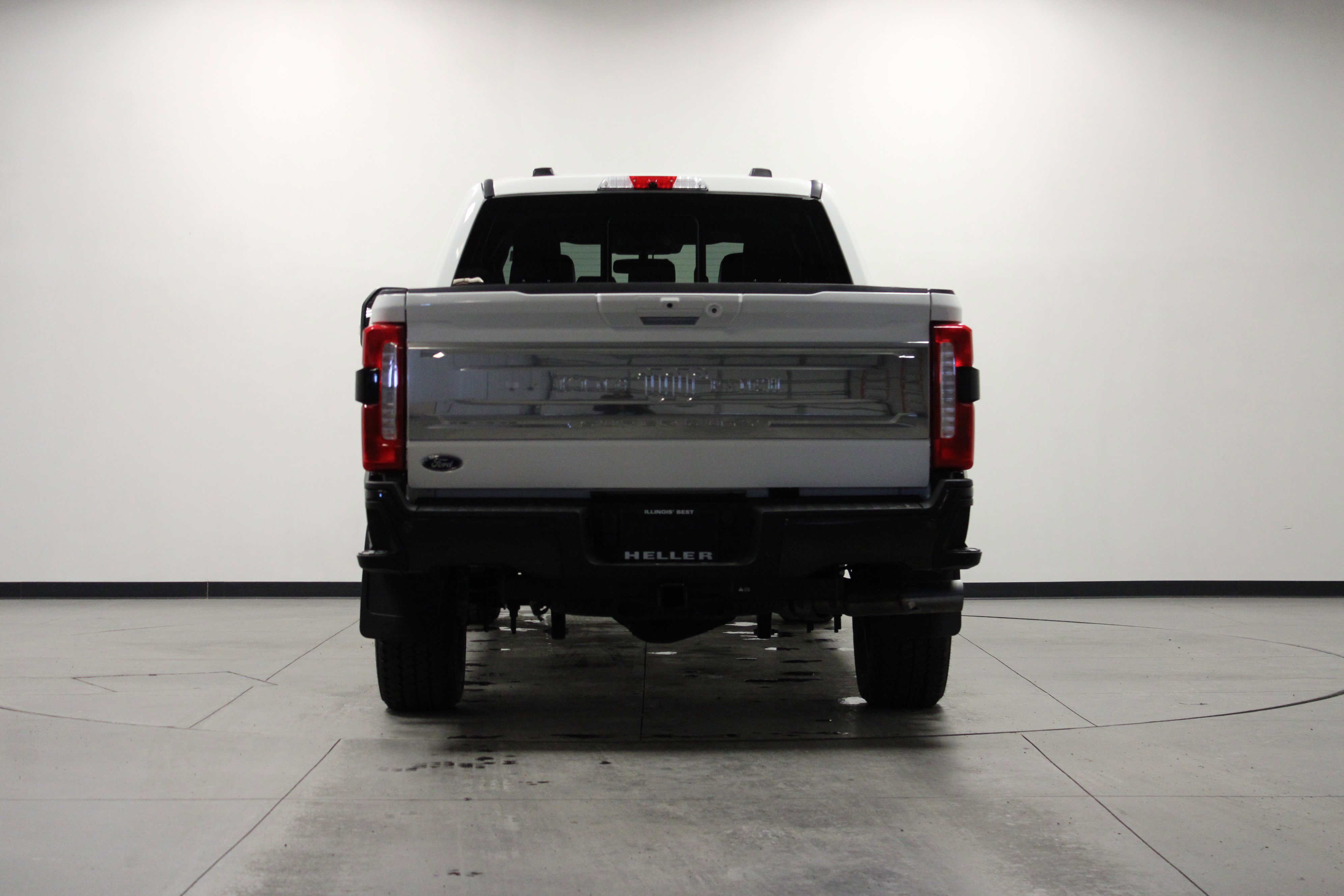 Used 2025 Ford F350 King Ranch image 5