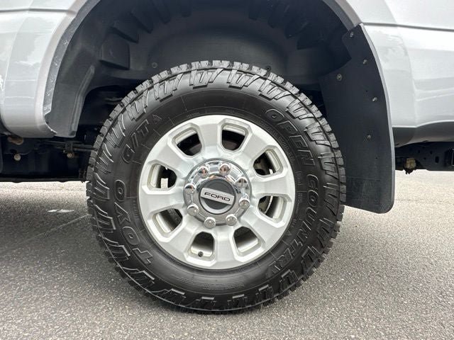 Used 2023 Ford F250 XLT w/ FX4 Off-Road Package AWD/4WD image 4