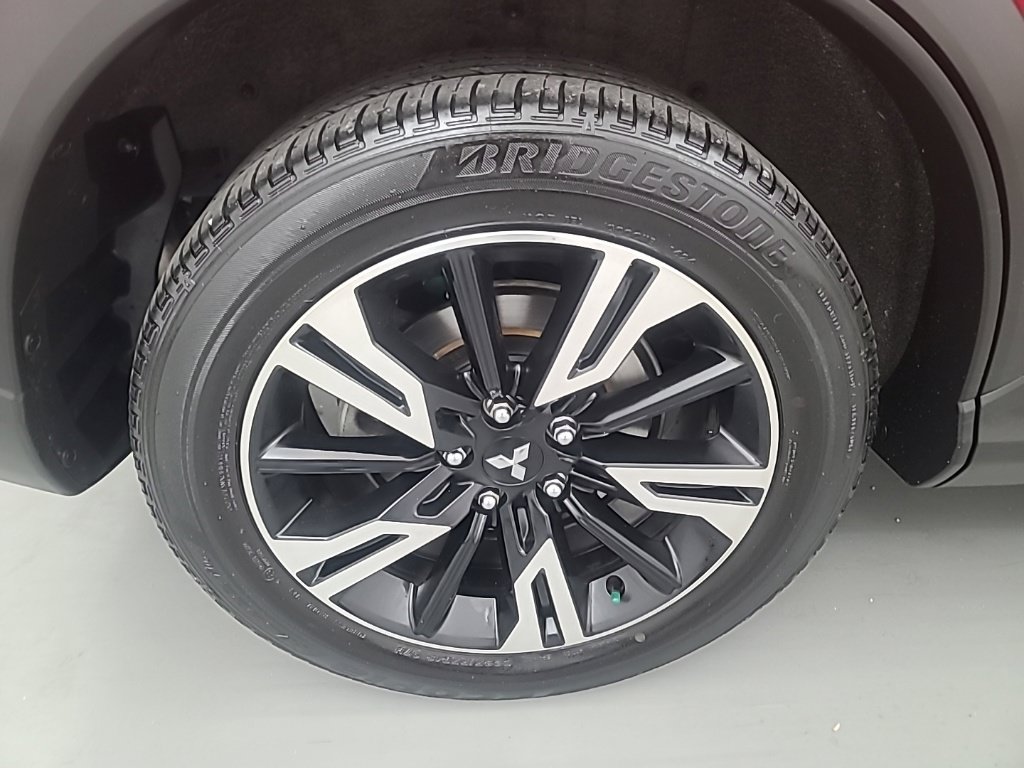 Used 2024 Mitsubishi Eclipse Cross SE AWD/4WD image 12