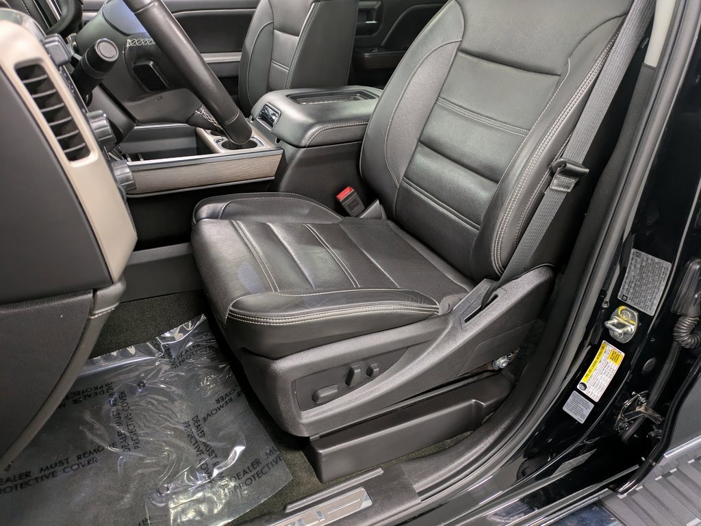 Used 2017 GMC Sierra 3500 Denali w/ Duramax Plus Package image 10