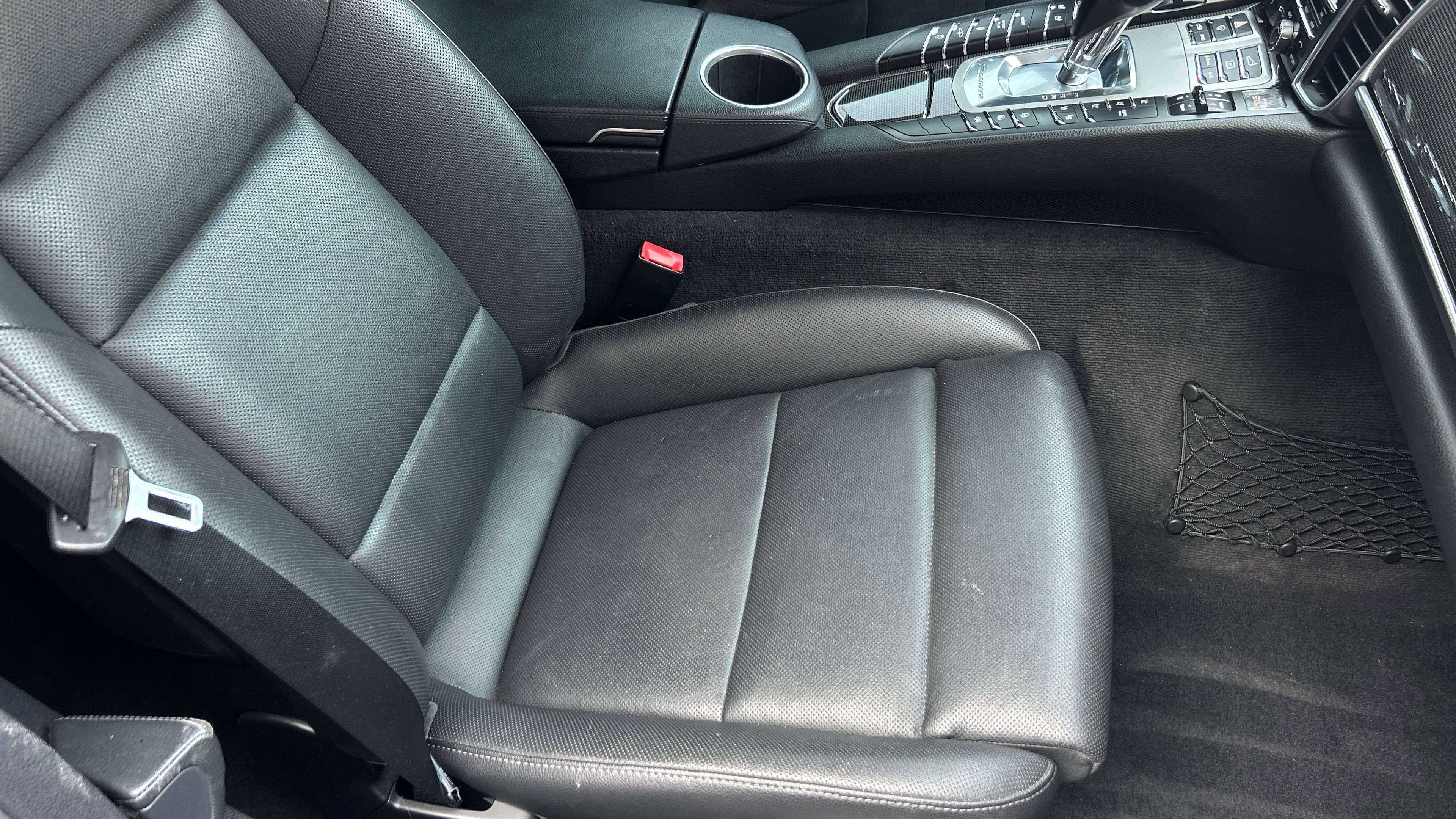 Used 2015 Porsche Panamera 4S image 98