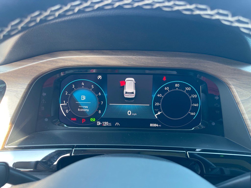 Used 2025 Volkswagen Atlas SE image 4