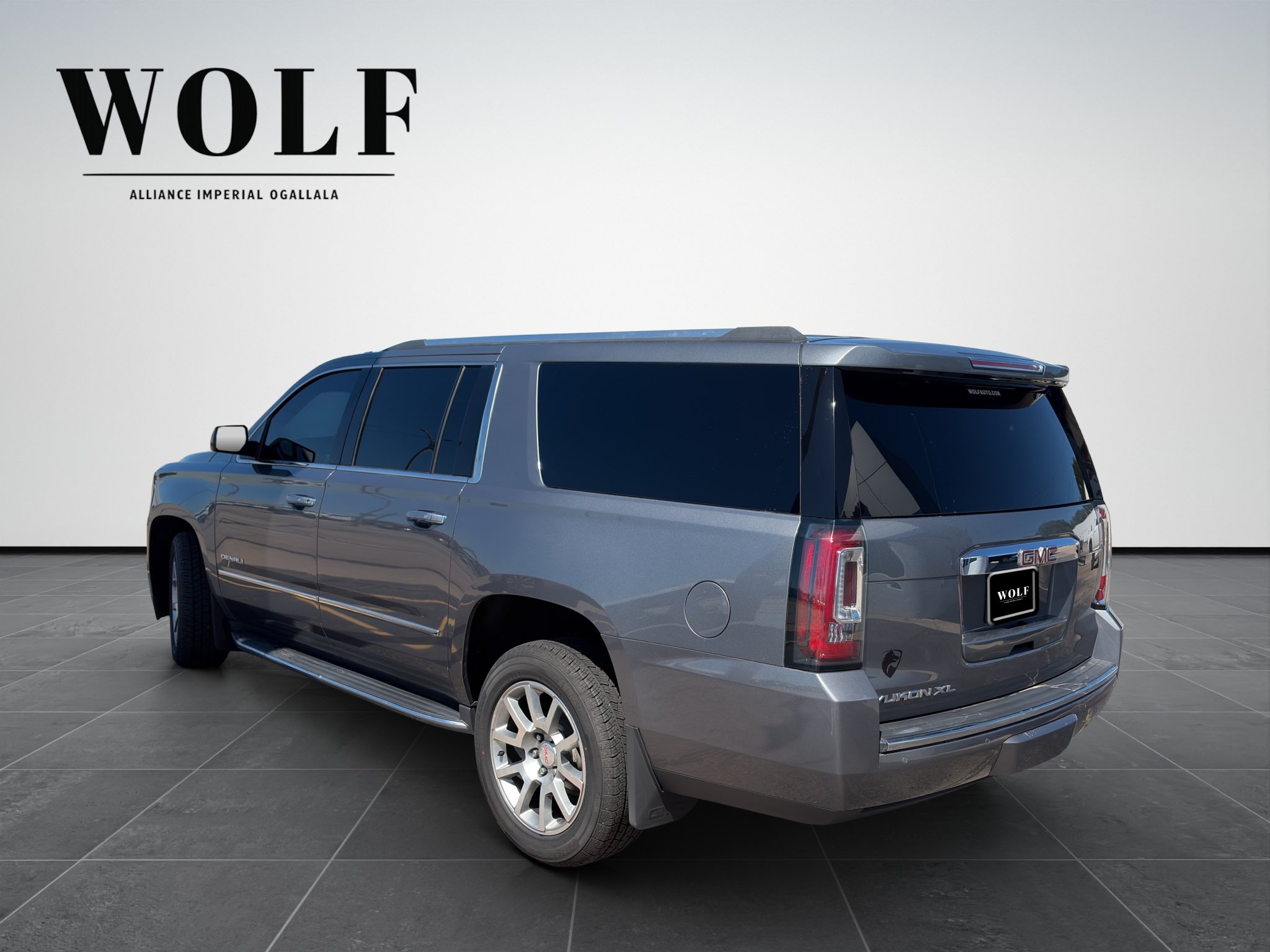 Used 2019 GMC Yukon XL Denali AWD/4WD image 5