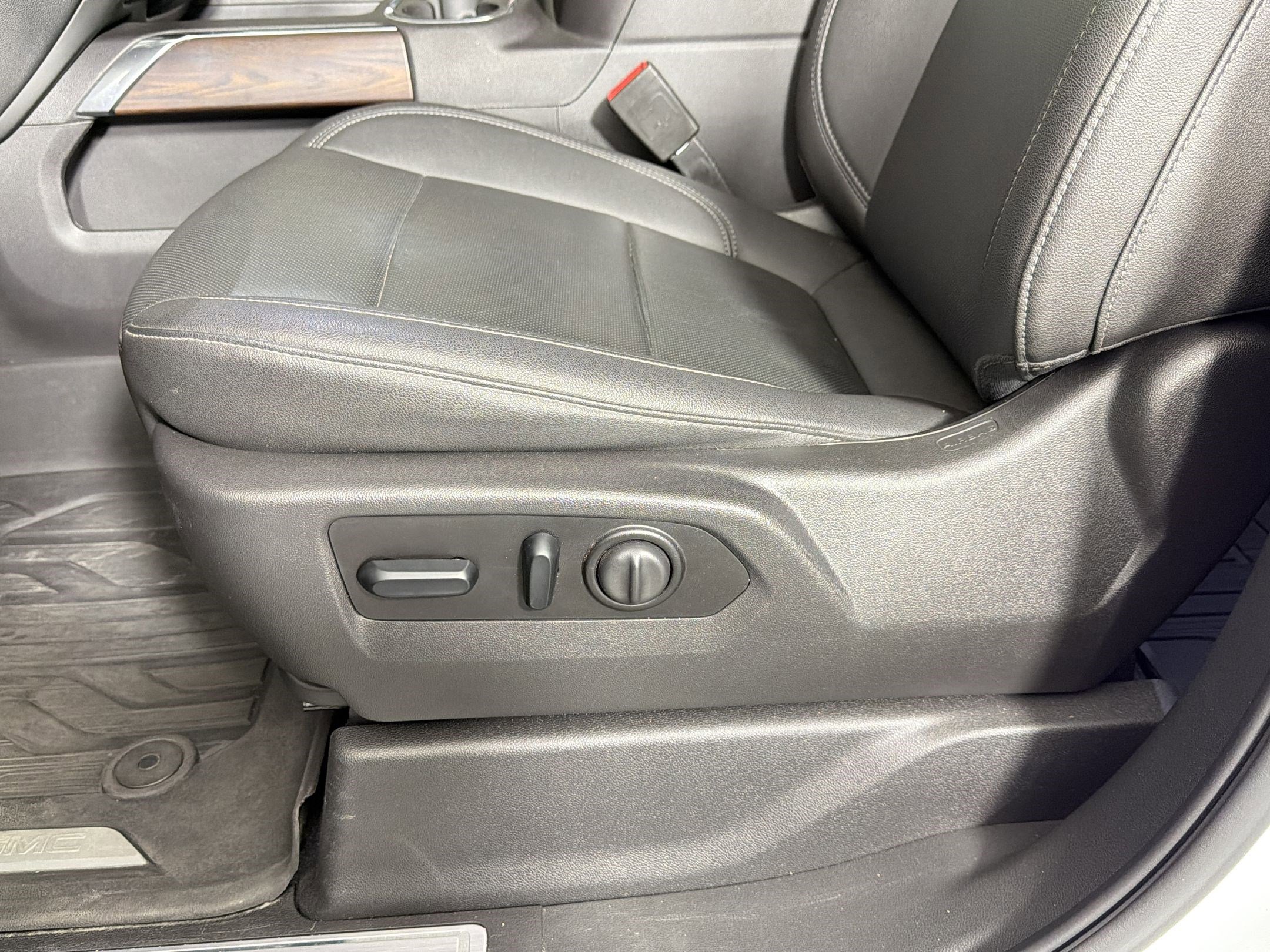 Used 2021 GMC Sierra 1500 SLT w/ SLT Premium Package image 12