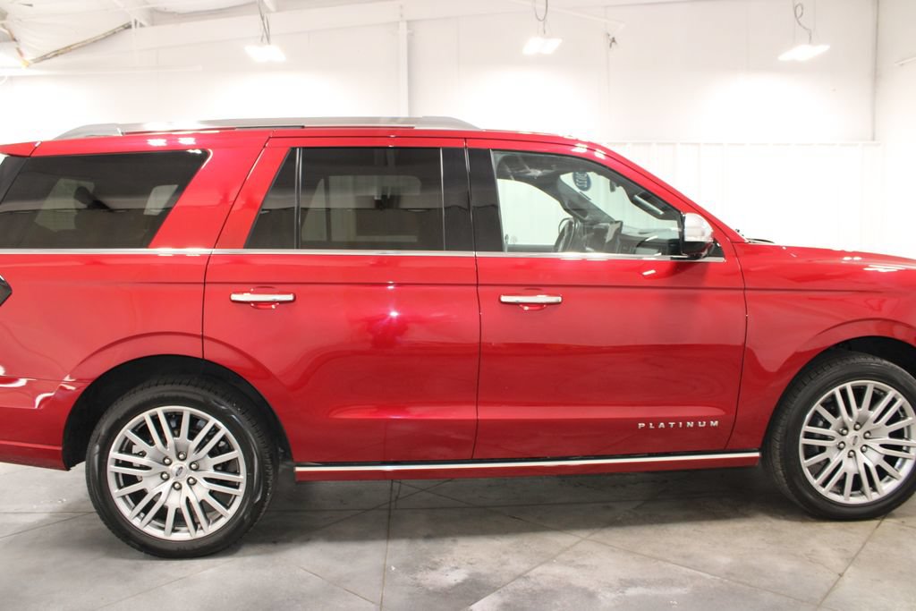 Used 2022 Ford Expedition Platinum AWD/4WD image 11