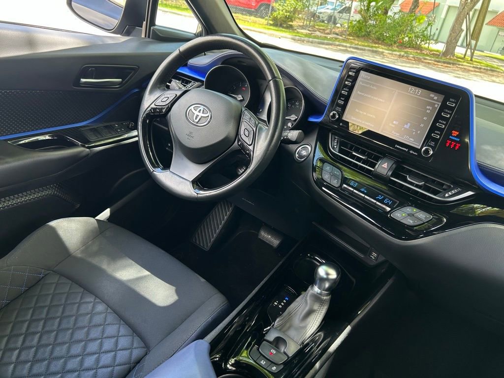Used 2021 Toyota C-HR XLE image 10