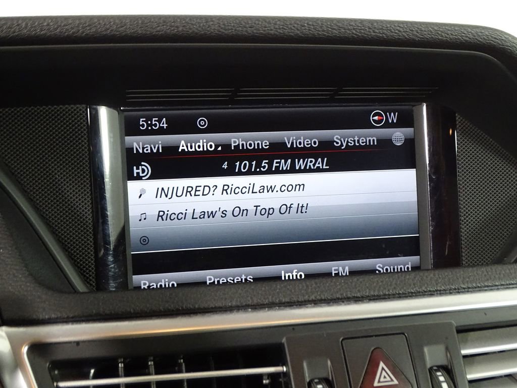 Used 2013 Mercedes-Benz E 350 4MATIC Sedan image 28