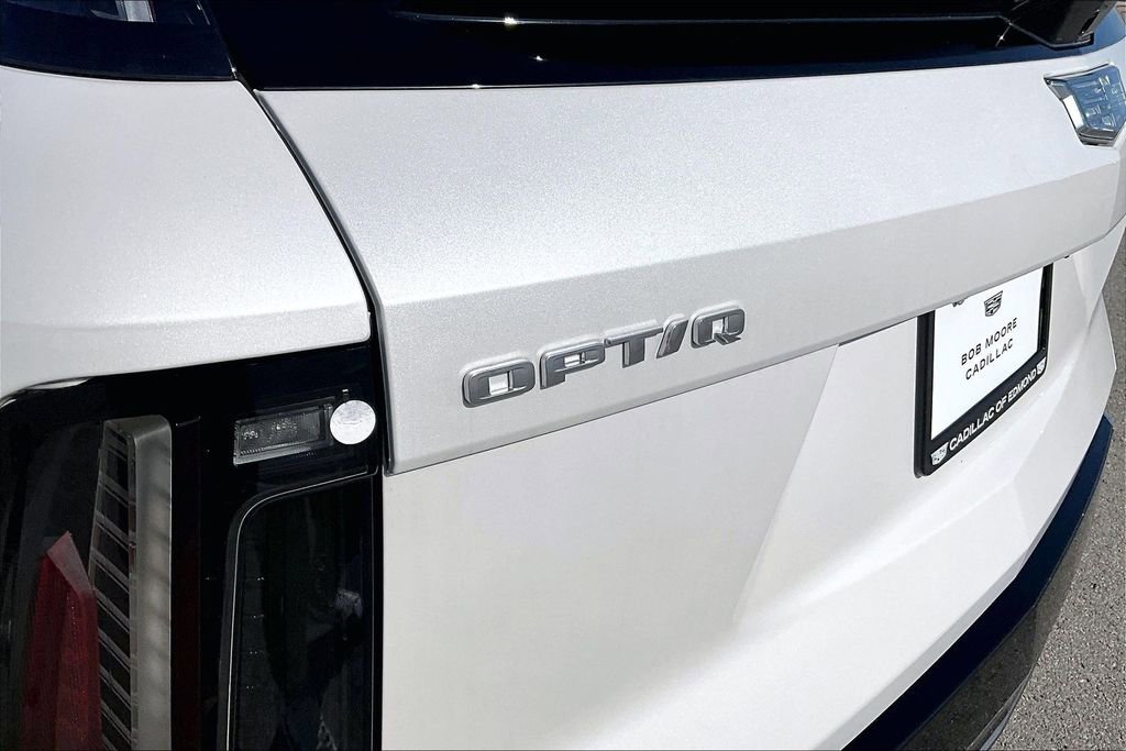 Certified 2025 Cadillac Optiq Luxury 1 image 31